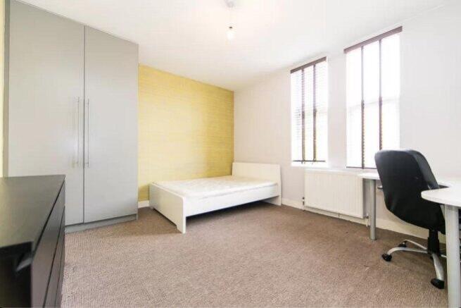 6 bed House Share to rent Image 5