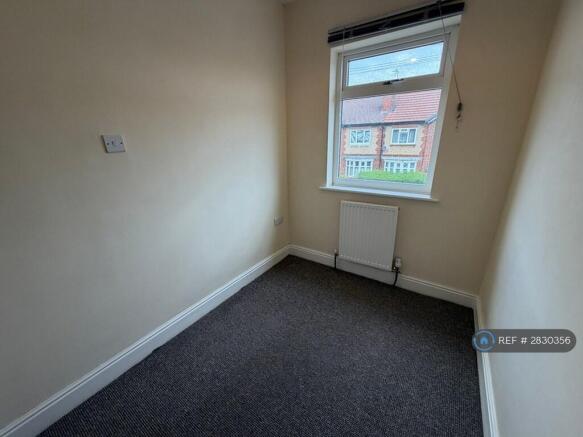 3 bed Terraced to rent Image 9
