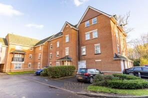 22, Jacobs Court, Worth Park Avenue, Pound Hill, Crawley RH10 3SH