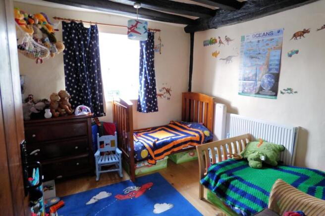 Photo 10