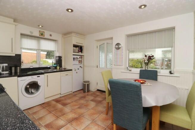 Dining kitchen