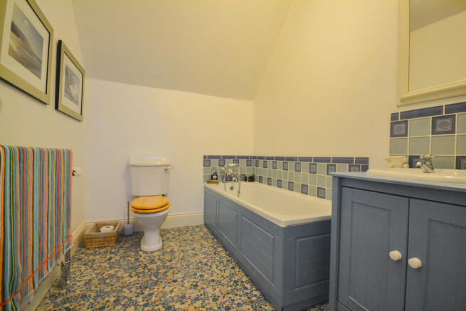 Photo 36