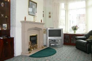 Through Lounge Area