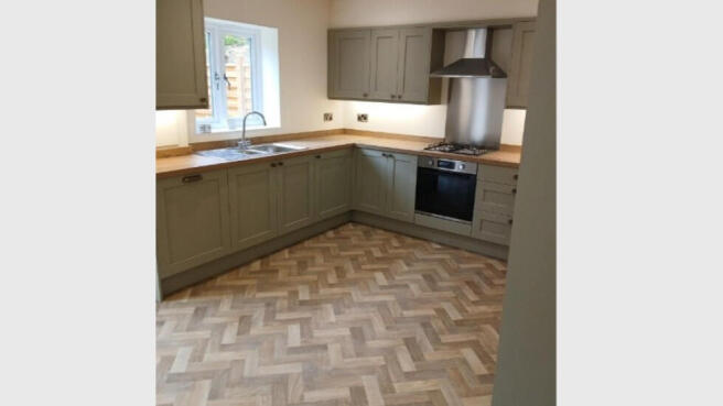 3 bed Semi-Detached for sale Image 2