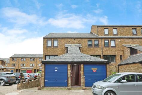 Maysoule Road, London, SW11