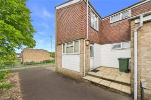 4, Martin Close, Basingstoke RG21 5JY