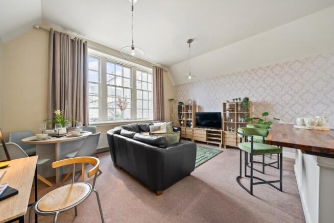 Lounge/Kitchen