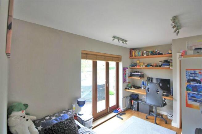 Photo 4