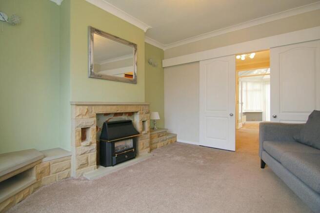 Welbeck Drive, Off Hollingwood Lane, Bradford, BD7 photo 2