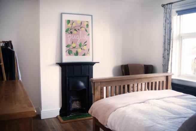 FRONT BEDROOM 2