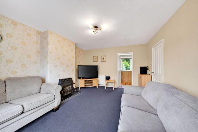 Bruart Avenue, Stenhousemuir, FK5 photo 4