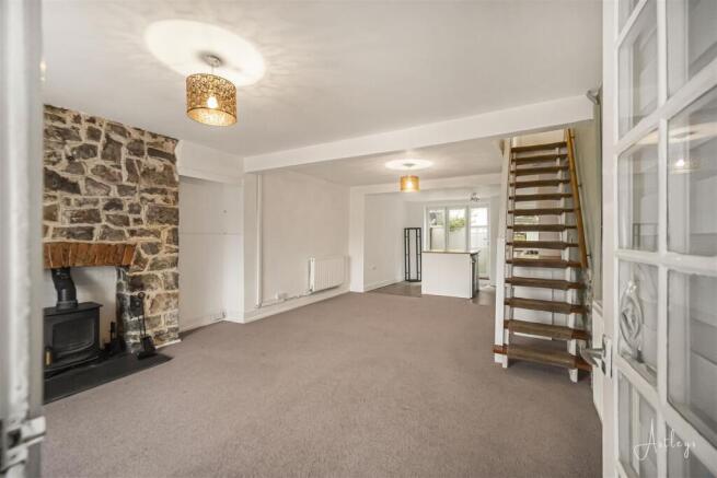 Kitchen/Living Room