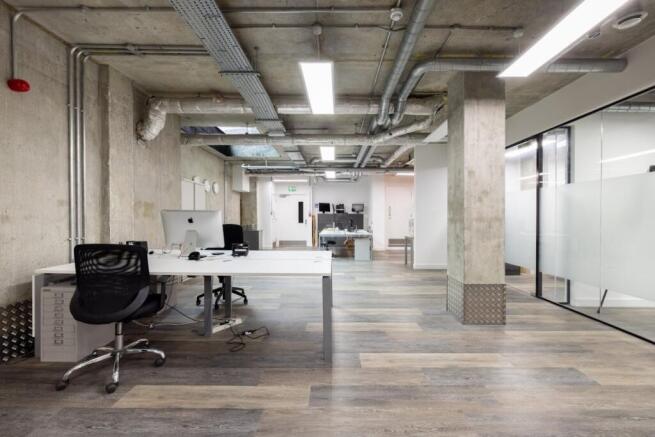 HiRes 4345 East Smithfield8.jpg