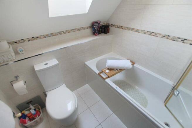 Family Bathroom/WC