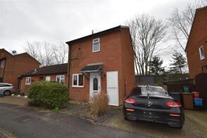35, Sheepcroft Hill, Stevenage SG2 9PR