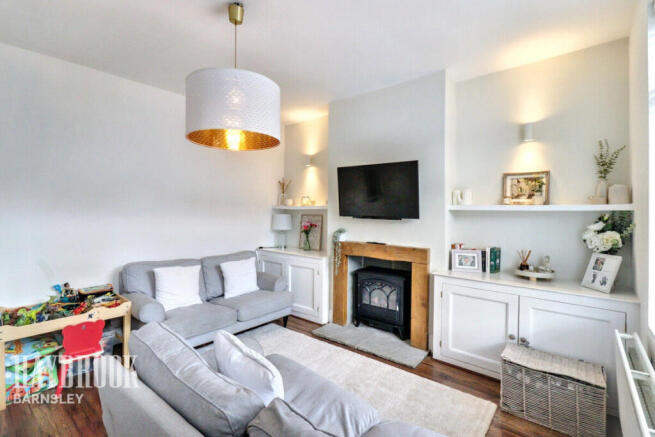 3 bed Semi-Detached for sale Image 5