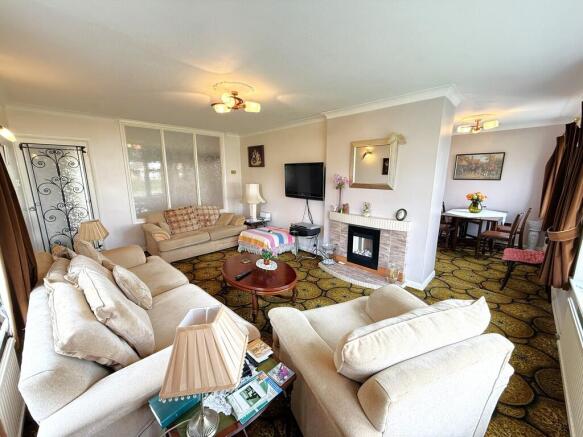 LIVING ROOM 1