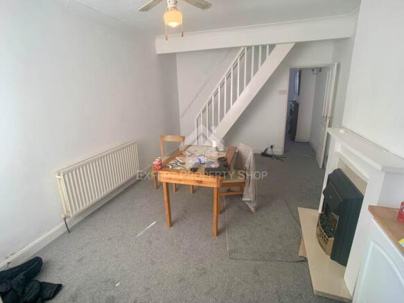 3 bed Terraced for sale Image 5