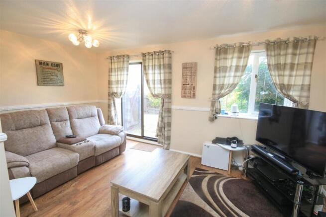 OPEN PLAN LIVING ROOM