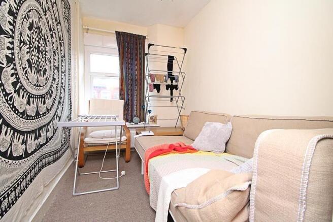 1_Living Area
