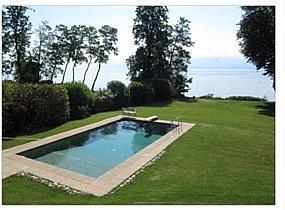 Lake Front Property close to Geneva