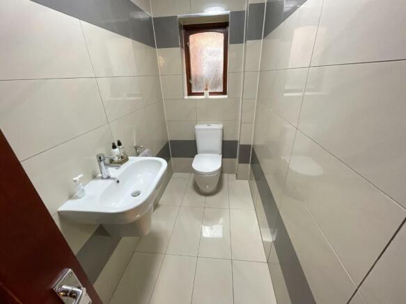 GUEST WC