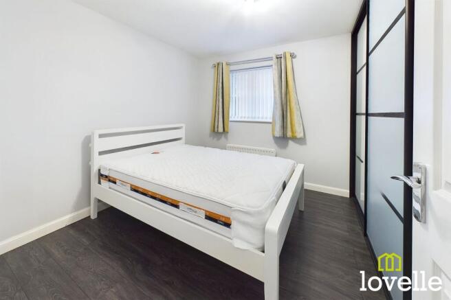 2 bed Flat for sale Image 9