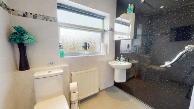 SHOWER ROOM