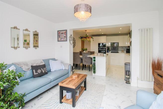2 bed Detached Bungalow for sale Image 10