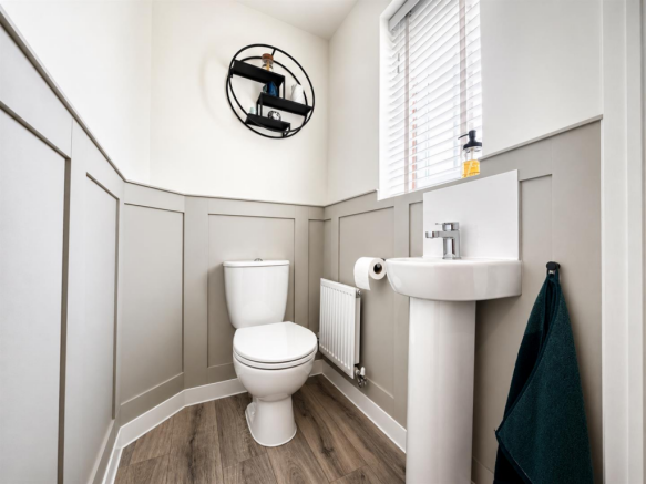 3 bed Semi-Detached for sale Image 5