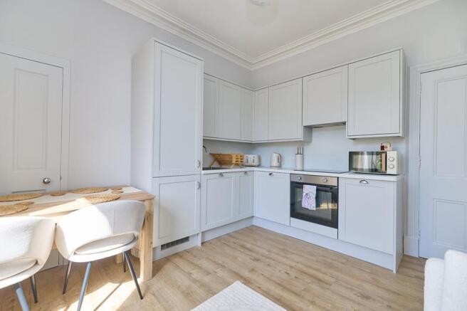 Allan-living rm kitchen3