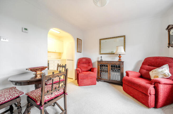 1429966-7-69b80b9...