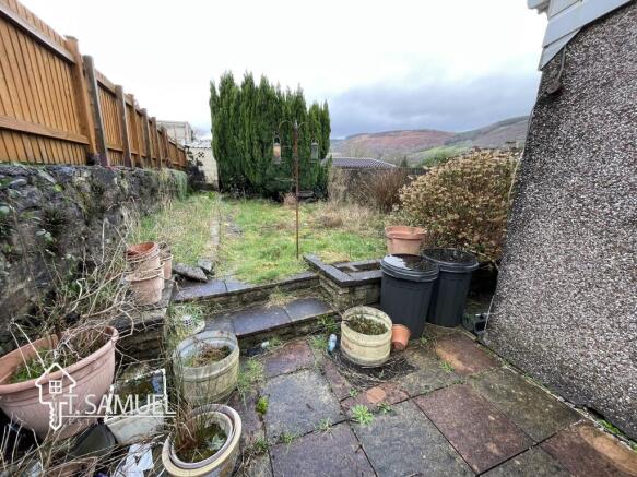 Garden b.JPG