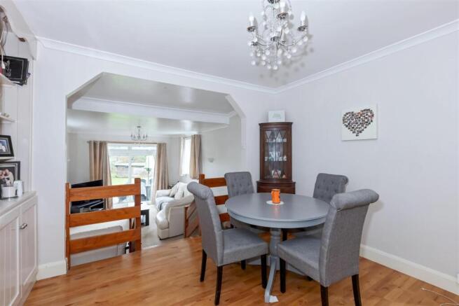 Uplands Avenue_13.jpg