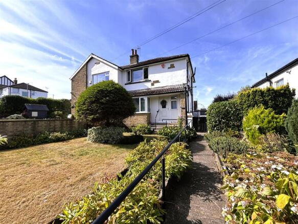 3 bed Semi-Detached for sale Image 7