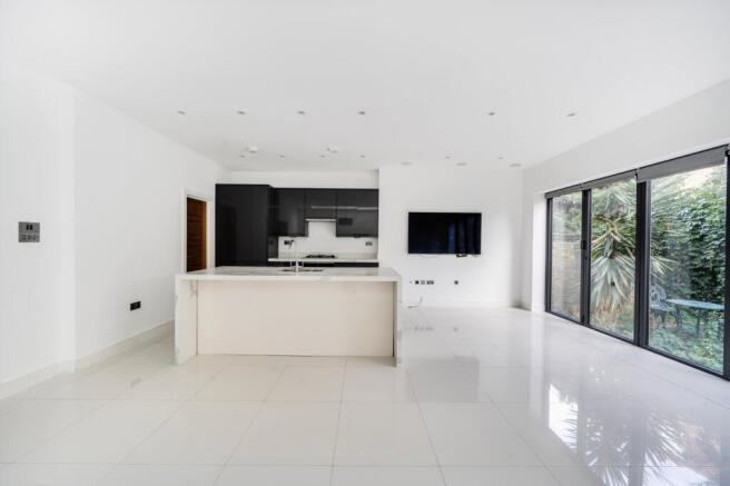 Reception/Kitchen