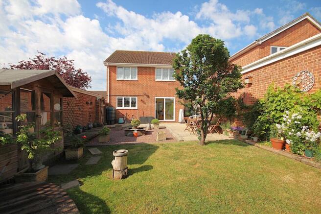 Lytchett Drive, Broadstone, Dorset, BH18 photo 4