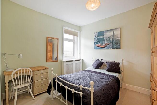 4 bed Terraced for sale Image 12