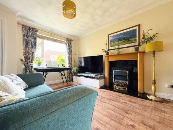 2 bed Semi-Detached for sale Image 5