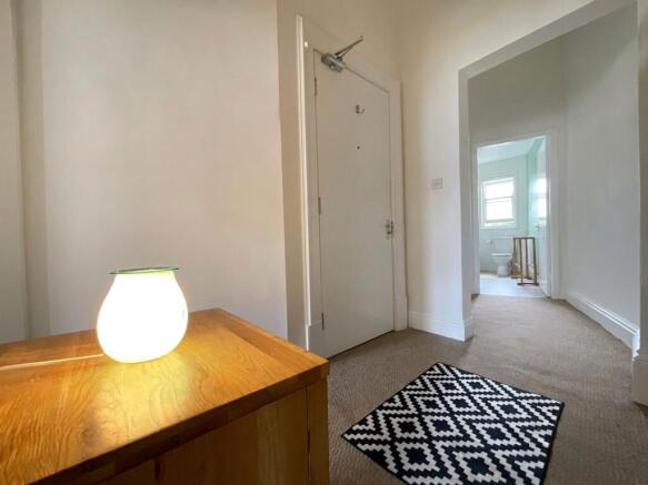 2 bed Flat for sale Image 5