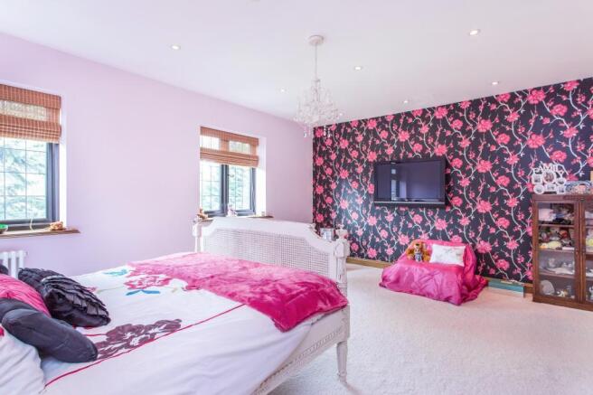 7 Woodlands Drive fpz185667 (25).jpg