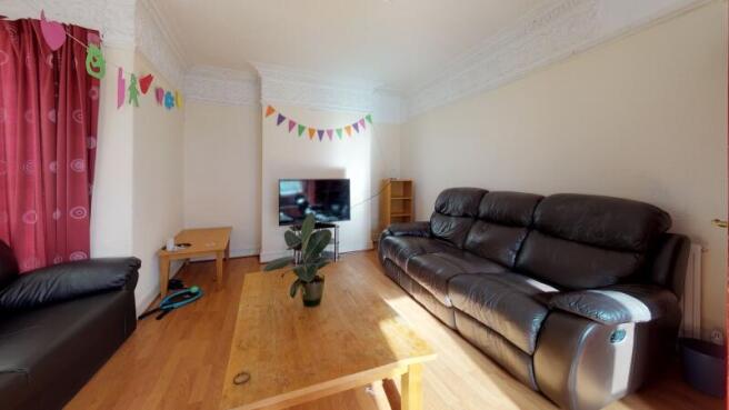 6 bed End of Terrace to rent Image 5