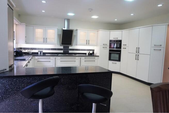 Kitchen / Breakfast