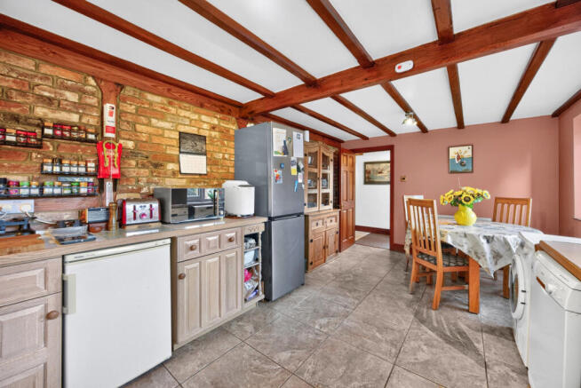 Kitchen/Dining