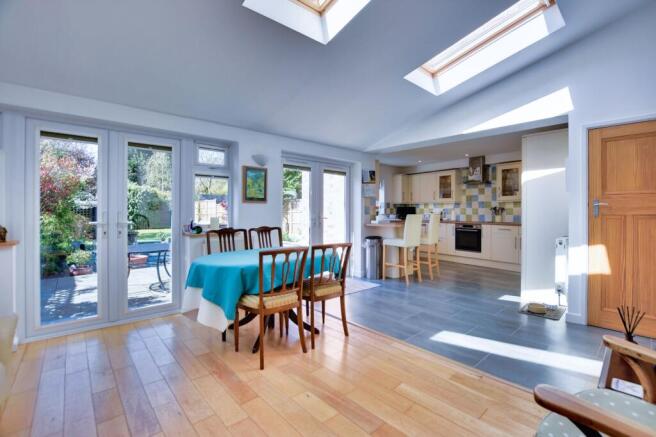 Living/Dining Area