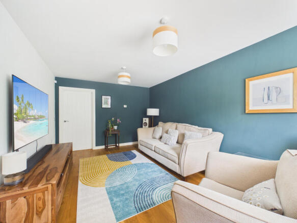 4 bed Detached for sale Image 4