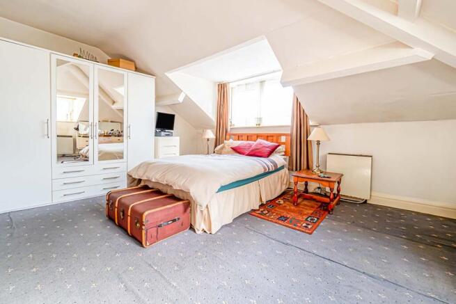 2 bed Maisonette for sale Image 4