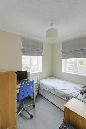 bed 4.jpg