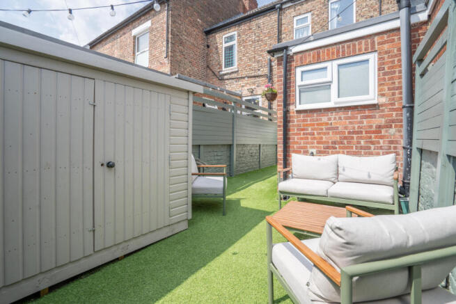 3 bed Terraced for sale Image 12