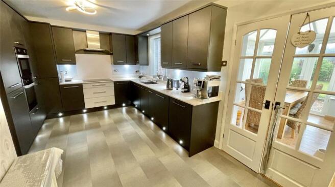 Fitted Kitchen